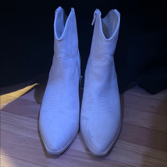 White Western Ankle Boots - Picture 2 of 3